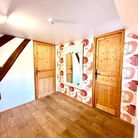 Apartment Jade - Plein Centre & Wi-fi Troyes